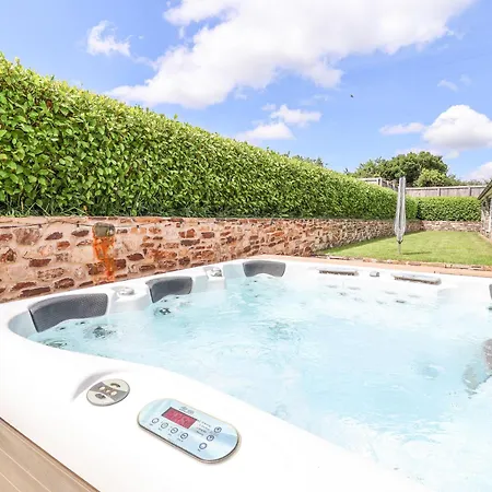 Holiday home Old Orchard Barn Saltash