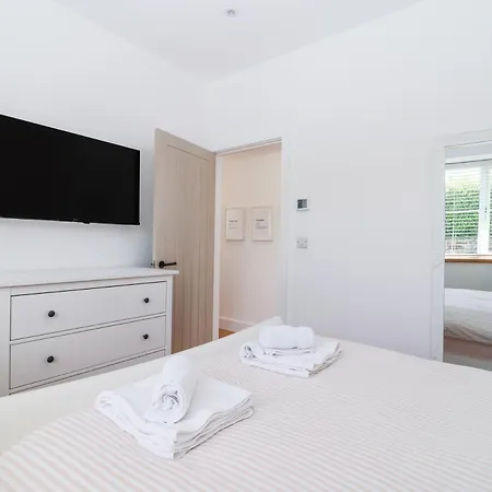 Old Orchard Barn * Saltash